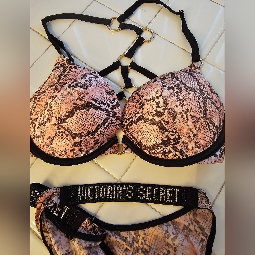 Front Closure Bra - image 3